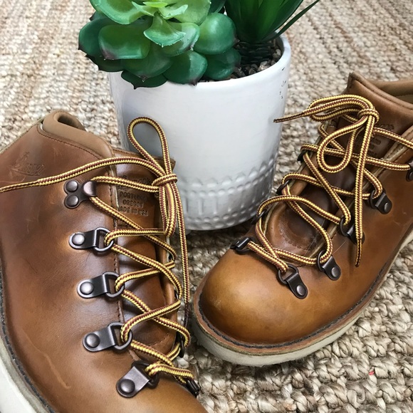 danner ankle boots